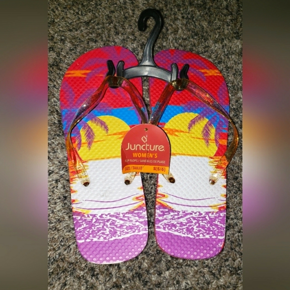 Juncture| NWT| Women's Multicolor Beach Theme Flip-Flops